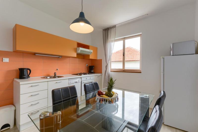 Apartments Yo Lee Bibinje Luaran gambar